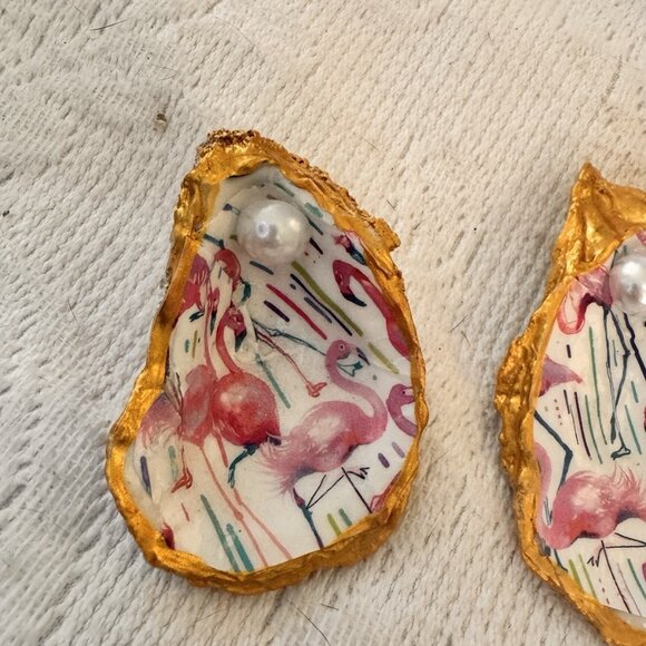 Handade Decoupage Oyster Shell Trinket Dish Pink Flamingos - Picture 3 of 10